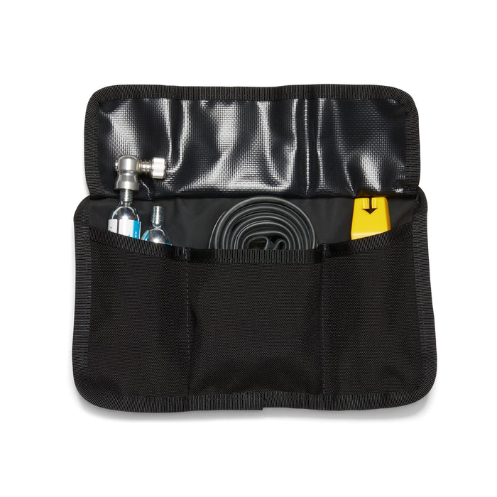 DOUBLE TRACK SADDLE ROLL BLACK I CHROME INDUSTRIES